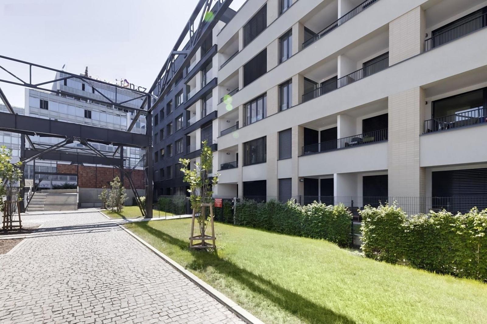 Holesovice Delight: Modern Comfort With A Twist In Prague 7 Zewnętrze zdjęcie