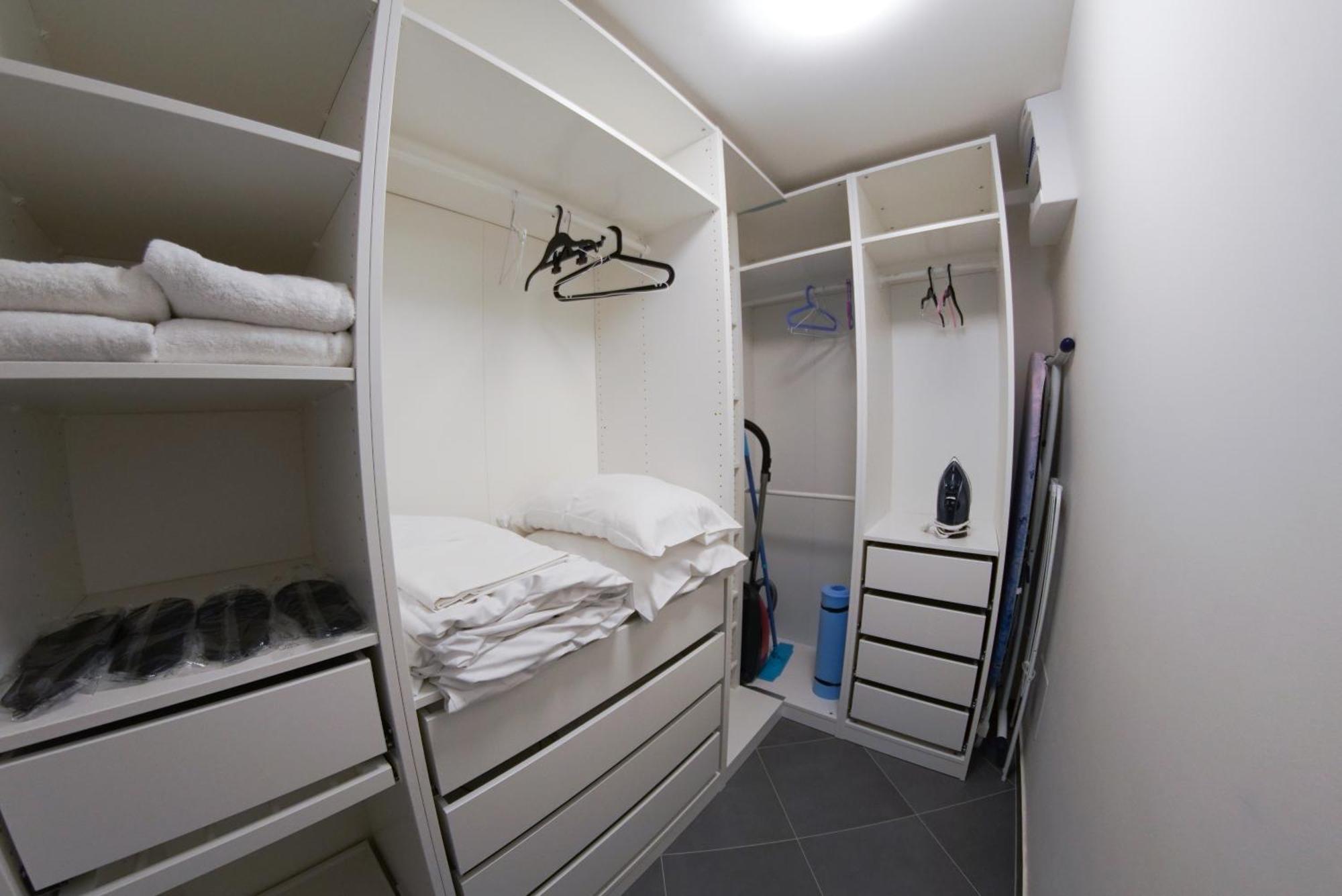 Holesovice Delight: Modern Comfort With A Twist In Prague 7 Zewnętrze zdjęcie