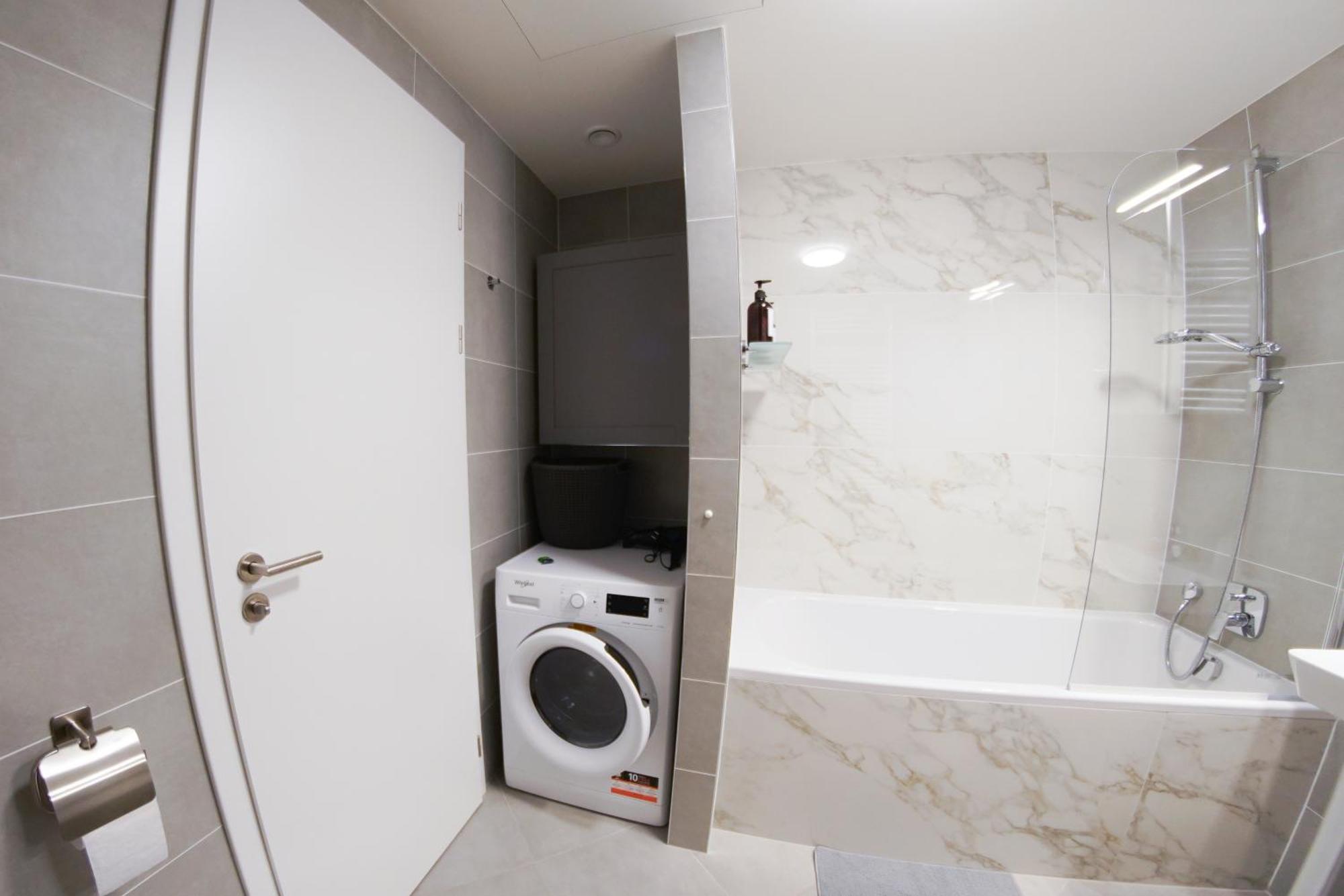 Holesovice Delight: Modern Comfort With A Twist In Prague 7 Zewnętrze zdjęcie